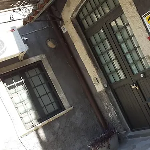 https://niura-loft-one.catania-hotels.net